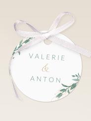 Runder Geschenkanhänger mit Namen zur Hochzeit