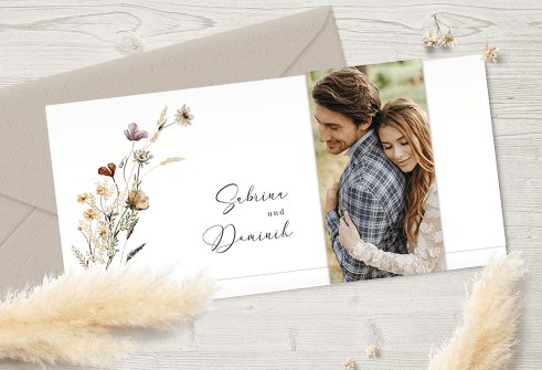 Einladungskarte zur Hochzeit im Boho-Stil