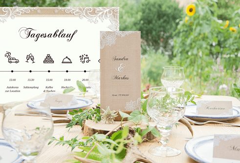 Hochzeitsprogramm auf Leinwand in verschiedenen Designs