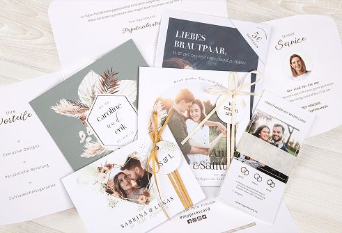 Musterkarten von Hochzeitseinladungen