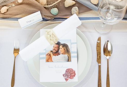 Menükarte und Tischkarte im maritimen Design