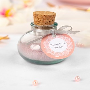 Einfach und günstig: Rosenblütenzucker