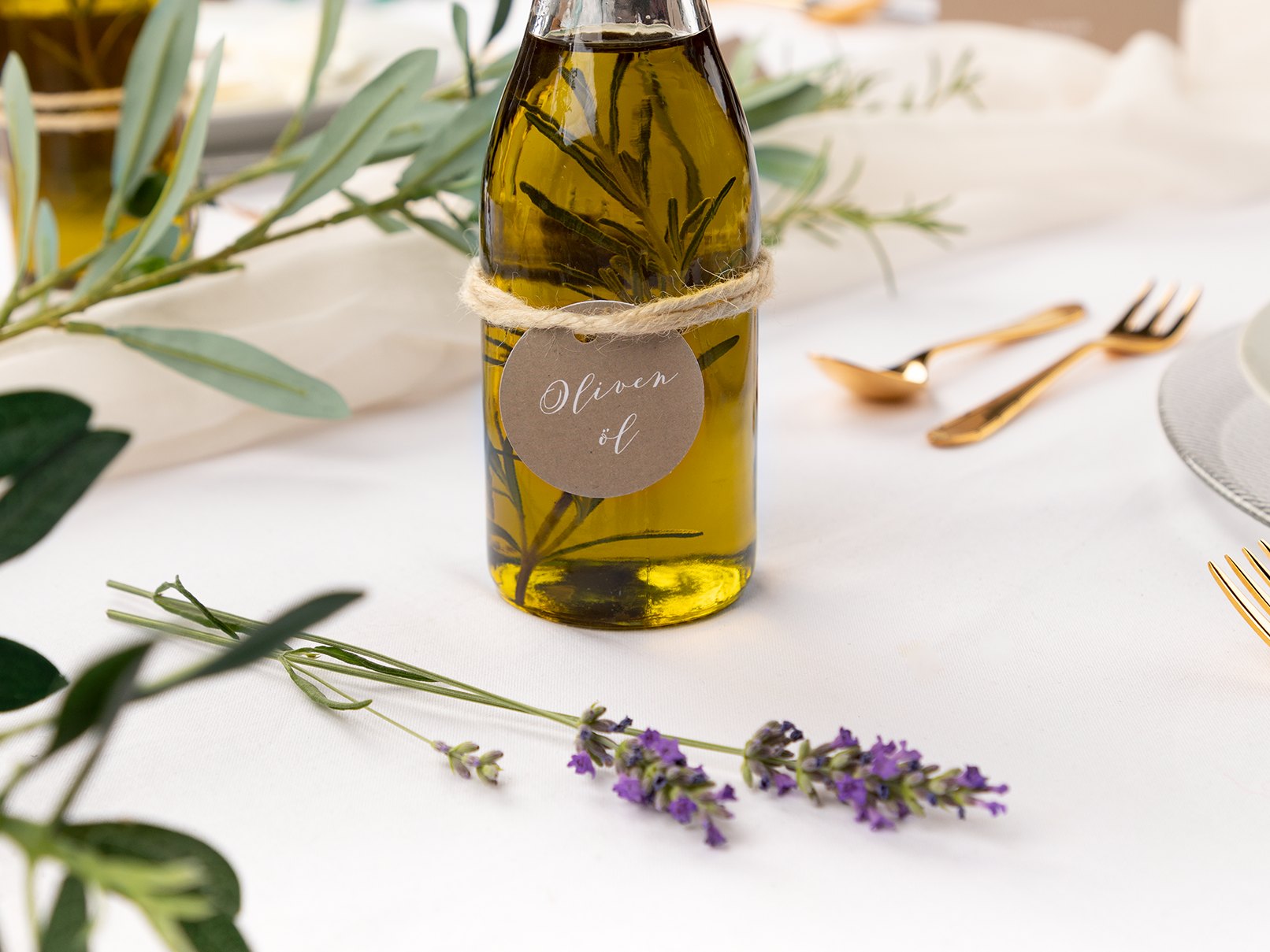 Olivenöl als gesundes Geschenk für die Hochzeitsgäste – myprintcard
