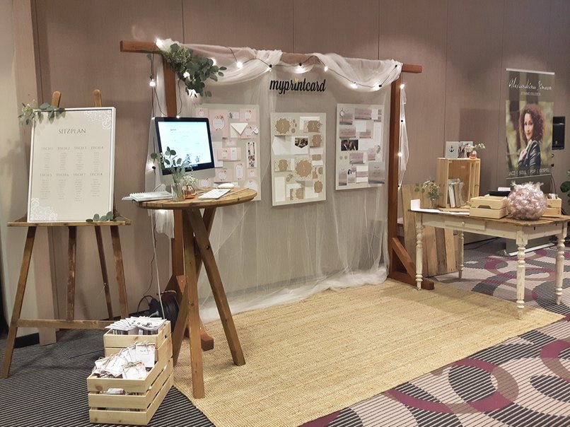 Von der Einladungskarte bis zum Sitzplan und der Dankeskarte gibt es bei myprintcard alles in einem Stil