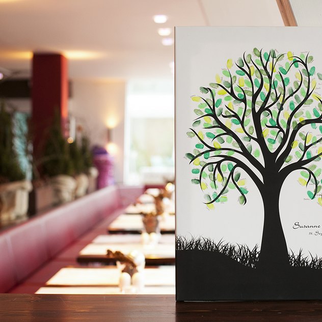 So schön können Erinnerungen and die Hochzeitsgäste aussehen. Wedding Tree