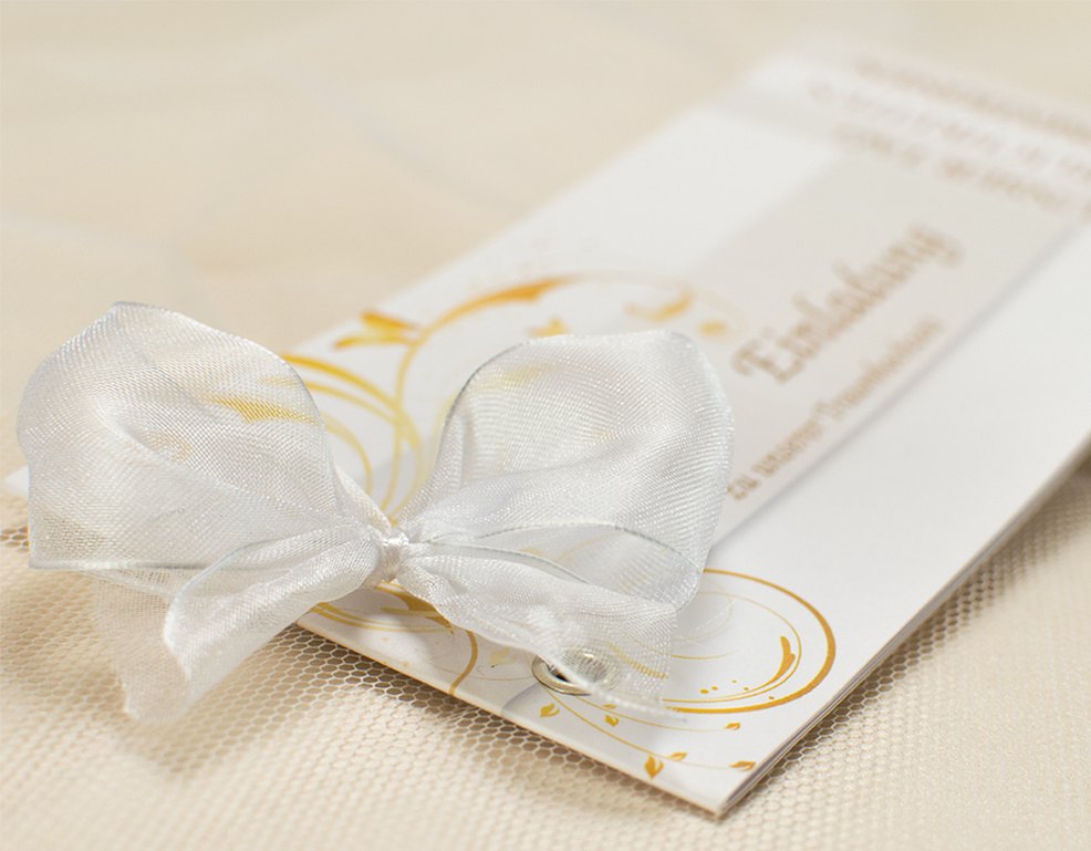 Schleifendeko auf Bookletkarte