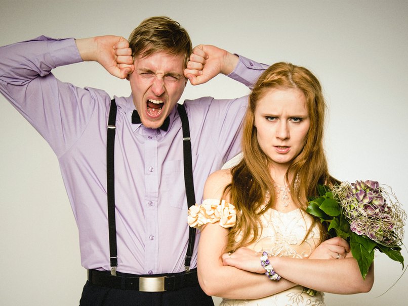 Frustriertes Brautpaar