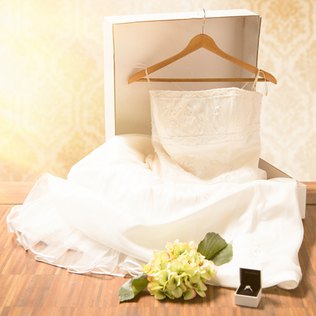 Brautkleid verkaufen oder behalten Brautkleid verkaufen oder behalten