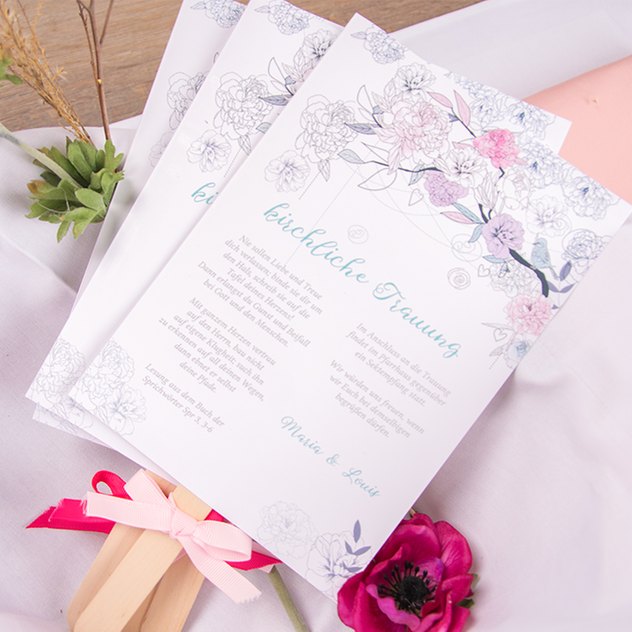 Eine kühle Brise mit selbst gemachten Hochzeitfächern selbstgemachte Hochzeitfächer