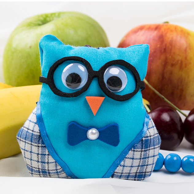 Eine Recheneule als Hilfe für die ersten Rechenaufgabe in der Schule selbstgemachte Rechen-Eule als Geschenk zur Einschulung