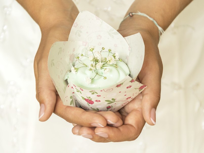 Schleierkraut als Cupcake-Dekoration Schleierkraut als Cupcake-Dekoration