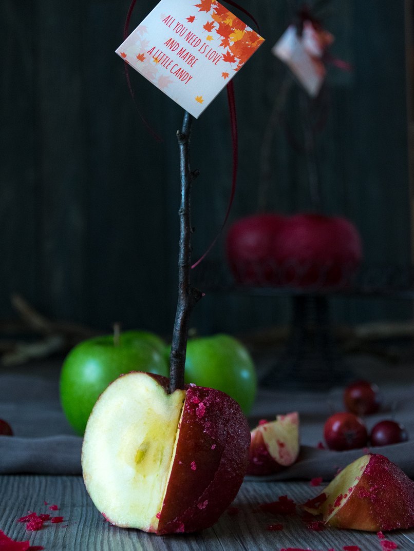 Achtung Schneewittchen. Diese Liebesäpfel könnten gefährlich werden Liebesapfel mit Geschenkanhänger
