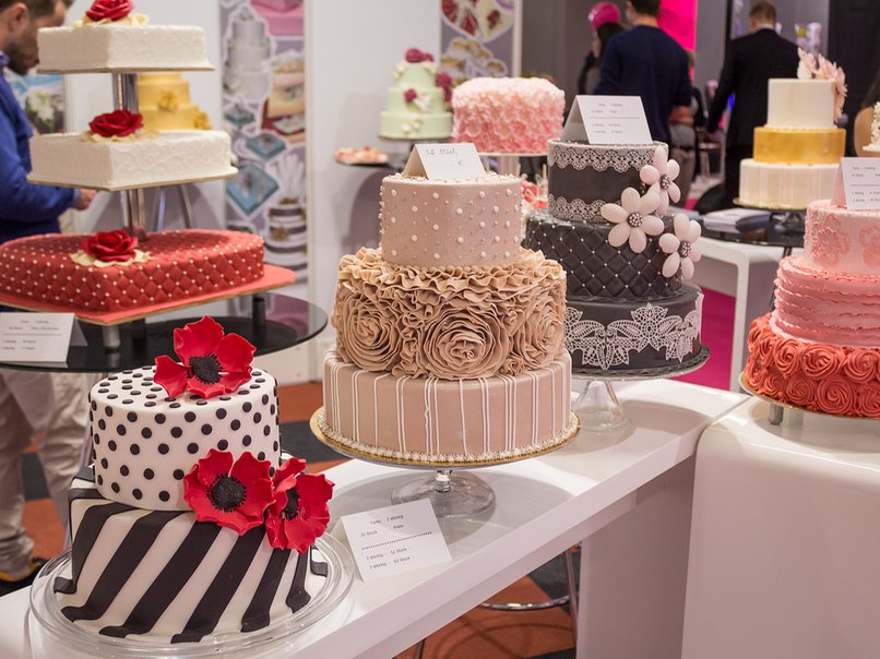 Und auch die Fondant-Hochzeitstorten der Conditorei Slanitz versetze uns in Staunen.