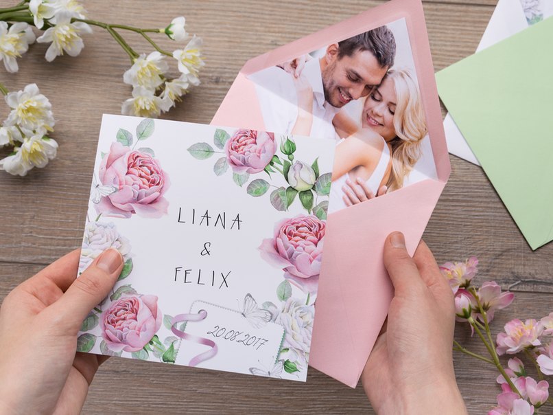 Für den perfekten, ersten Eindruck müssen auch die Briefumschläge zu den Hochzeitskarten passen. Für den perfekten, ersten Eindruck müssen auch die Briefumschläge zu den Hochzeitskarten passen.