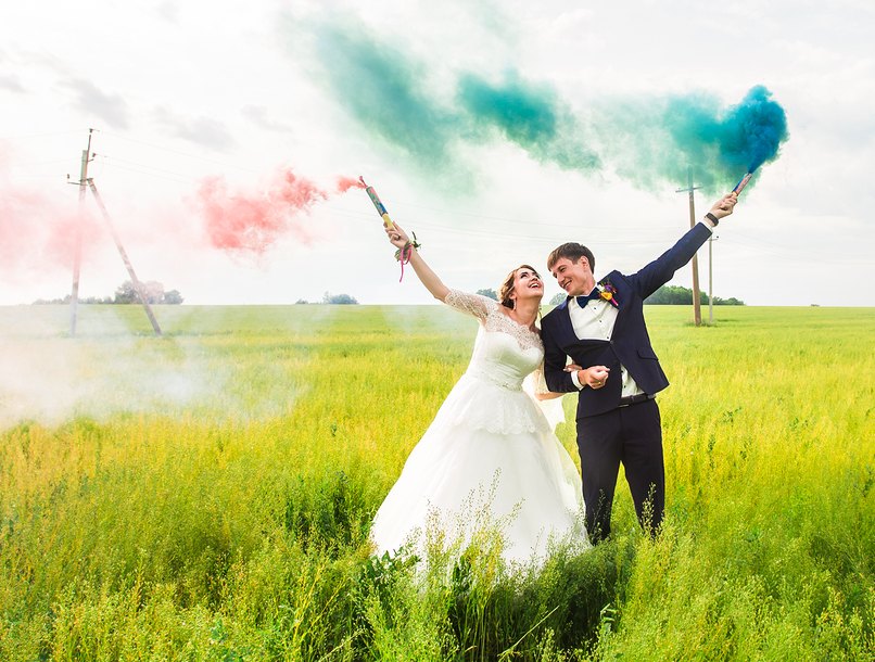 ... auch im Sommer zaubern Rauchfackeln tolle Farbeffekte.