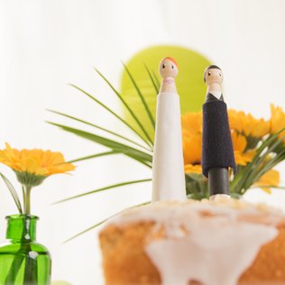 Kinderleicht Tortenfiguren zur Hochzeit selber machen.