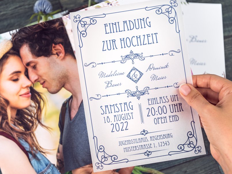 Das transparente Papier der Einleger fühlt sich edel an