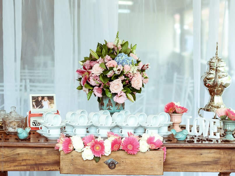 Die Blumen-Hochzeit lässt Blumen sprechen... Die Blumen-Hochzeit lässt Blumen sprechen...