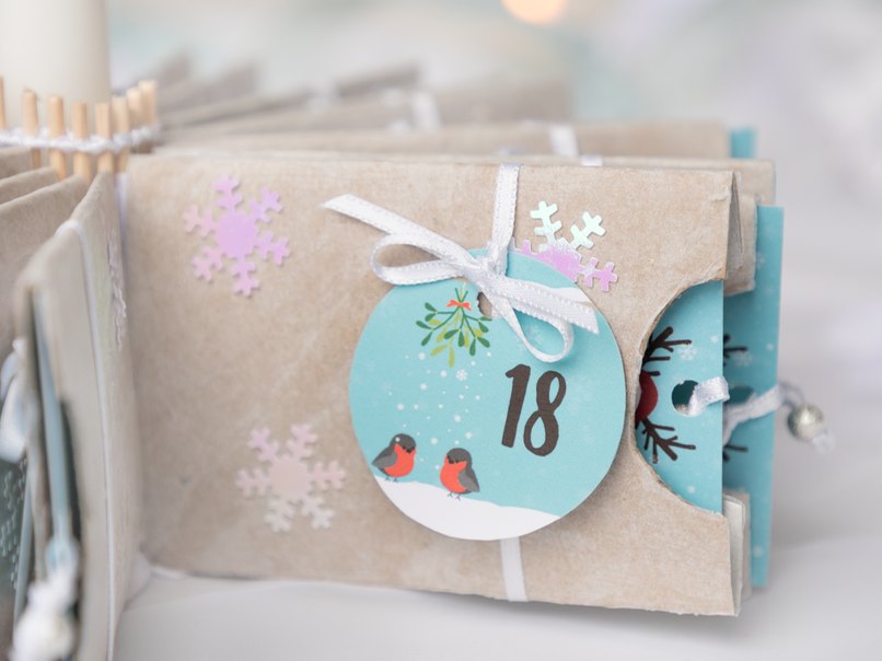 Jeden Tag wartet eine kleine Überraschung - ein Gutschein, Spruch oder eine Liebeserklärung